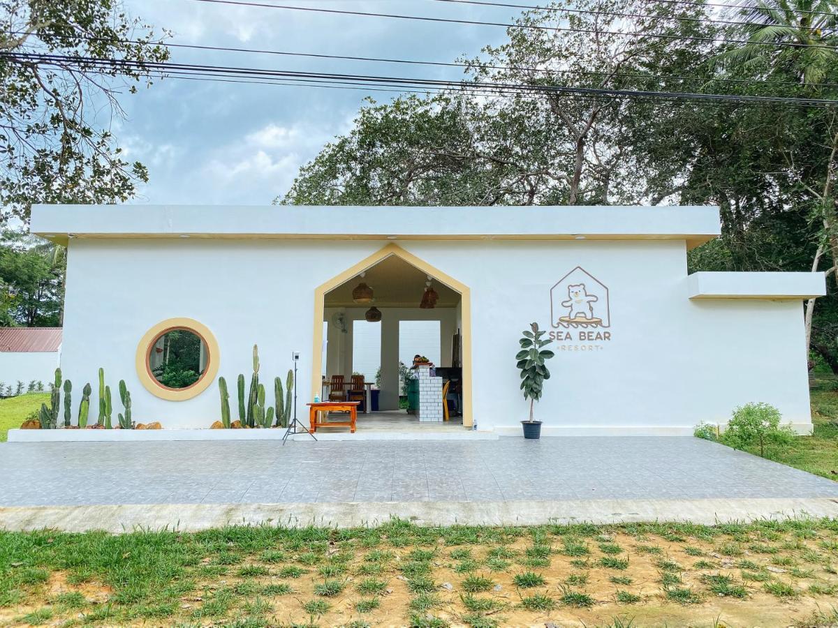 Sea Bear Resort ซีแบร์รีสอร์ต Koh Phayam Exterior photo